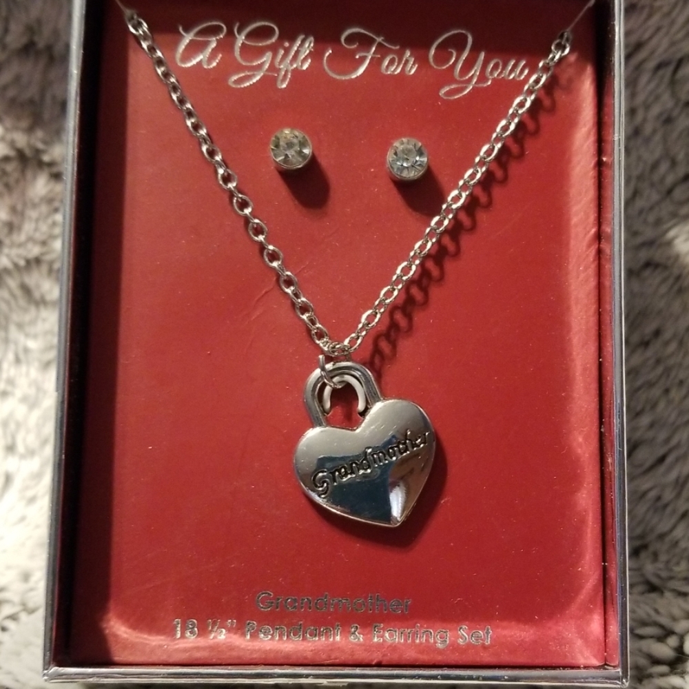 Grandmother necklace and earrings